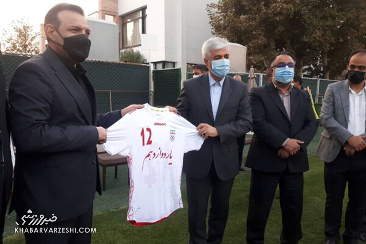 حمید سجادی و شخاب الدین عزیزی خادم