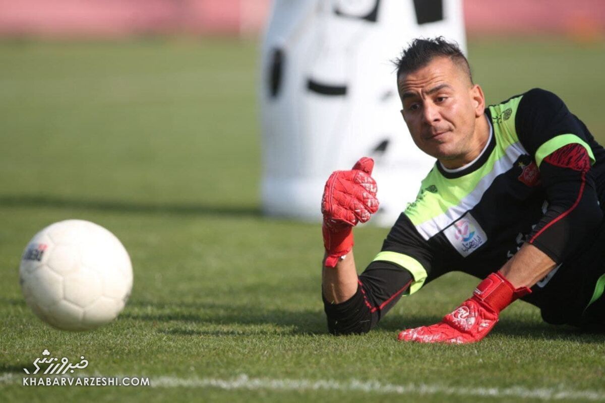 رابطه گل محمدی با ستارهاش خوب شد/ خرید ستاره استقلال منتفی شد؟ رابطه گل محمدی با ستارهاش خوب شد/ خرید ستاره استقلال منتفی شد؟