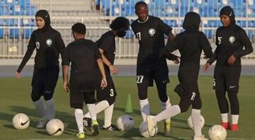 ویدیو| تمرین تیم ملی فوتبال عربستان در ریاض