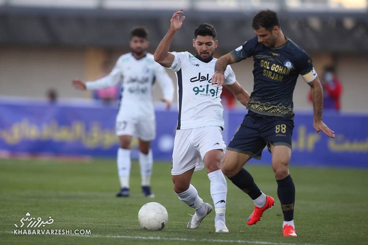 گل گهر ۰ - استقلال ۰/ تساوی استاد و شاگرد در روز بی وثیقه! گل گهر - استقلال