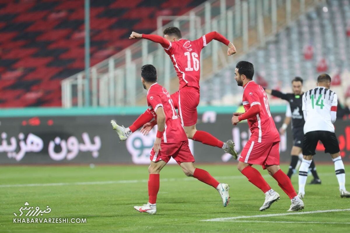 دستور وزیر ورزش در خصوص پرسپولیس/ تبلیغات محیطی به سرخپوشان رسید