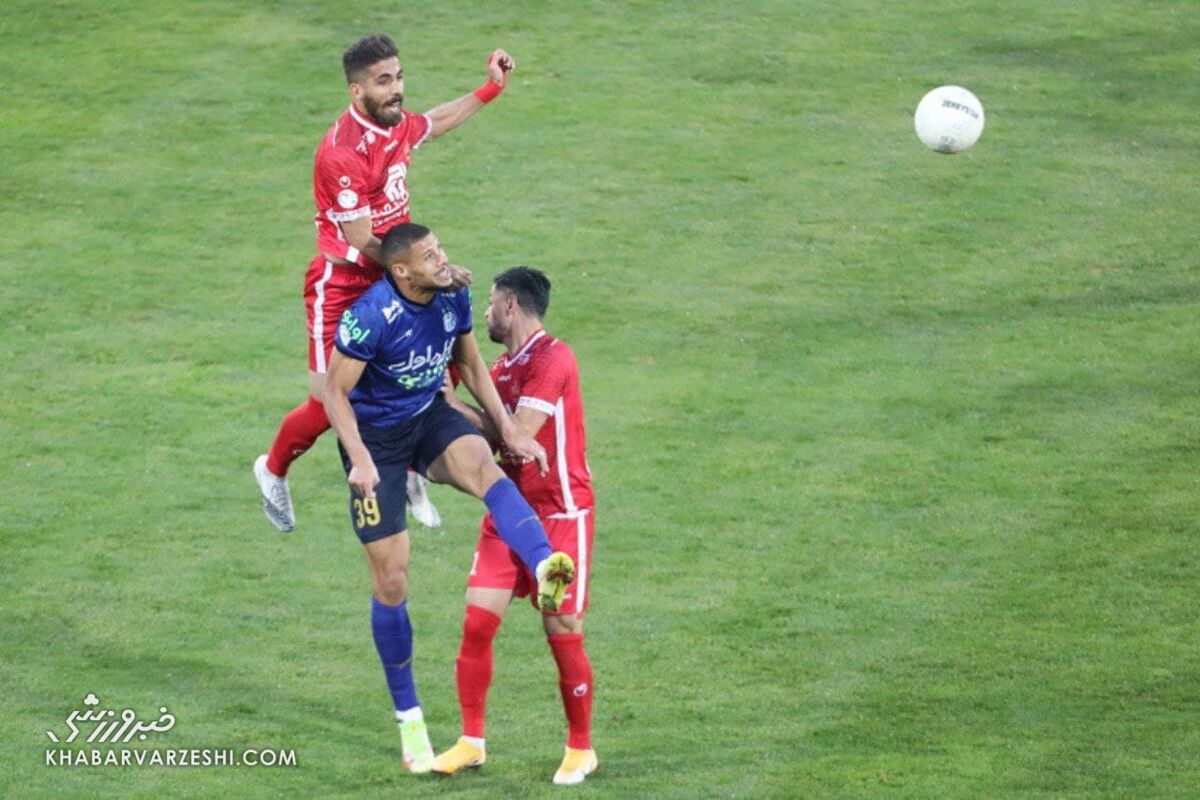 عکس | نقش اول صحنه جنجالی دربی چطور پرس شد!  