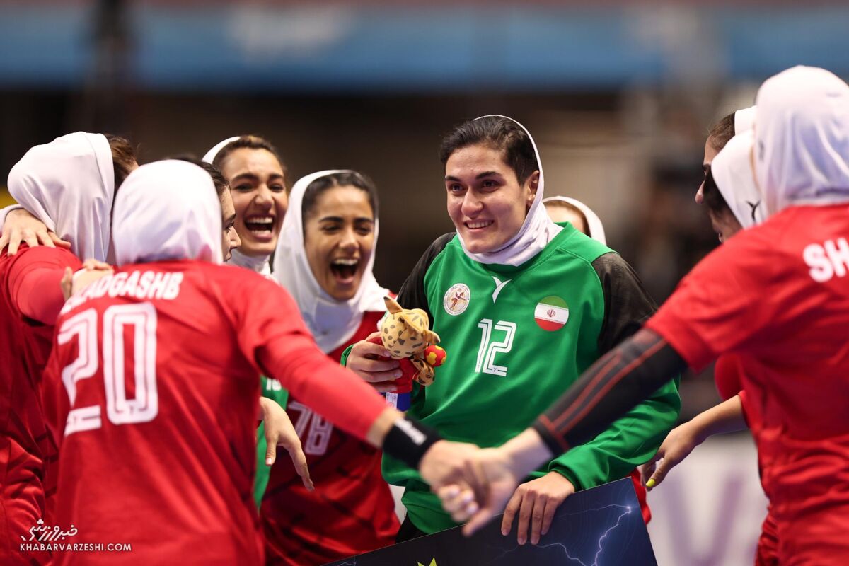 ببینید| لحظه به لحظه با شاهکار بی‌نظیر دختر ایرانی در جام جهانی