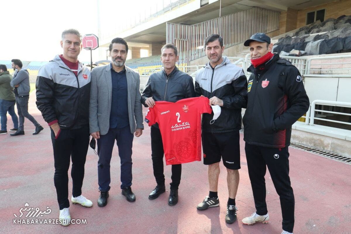 امیدوارم تیم پرسپولیس قهرمان آسیا شود/ پرسپولیس در دربی هم بد بازی نکرد