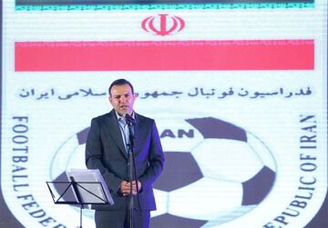 عکس| نامه اعضای هیئت رئیسه فدراسیون فوتبال برای برکناری عزیزی خادم منتشر شد