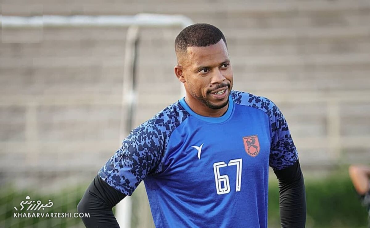 قبل از آمدن به ایران با برانکو صحبت کردم/ می‌خواهم بیشتر از یک سال اینجا بمانم