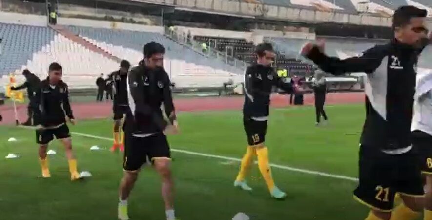 ویدیو| گرم کردن بازیکنان سپاهان پیش از دیدار با استقلال