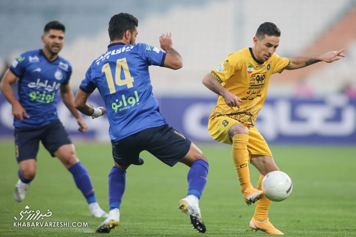 باند پرسپولیسی‌های سپاهان به دنبال شکست استقلال 