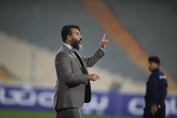 مربی نود: می‌توانستیم برابر استقلال برنده باشیم/ می‌خواهیم تراکتور دوم را تشکیل دهیم