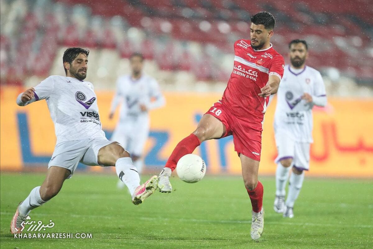 هافبک پرسپولیس ادامه بازی‌های نیم فصل را از دست داد؟