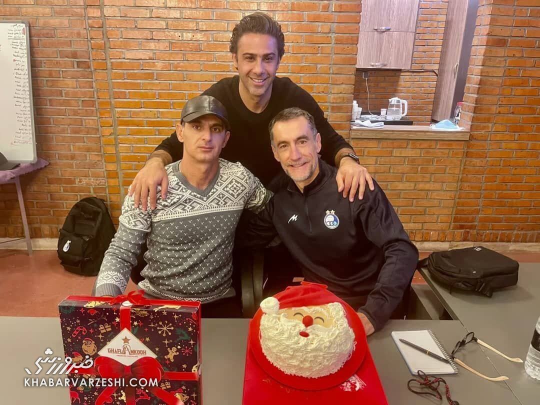 عکس| کریسمس به سبک استقلالی ها/ مربی ایتالیایی آبی ها سورپرایز شد