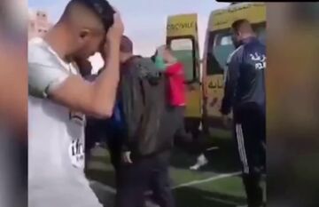 ببینید| فوت بازیکن الجزایری بعد از برخورد با دروازه بان تیمشان!