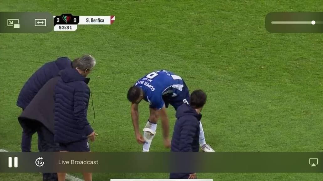 تصاویر| راهکار عجیب طارمی برای گلزنی!/ داور دست مهدی را خواند