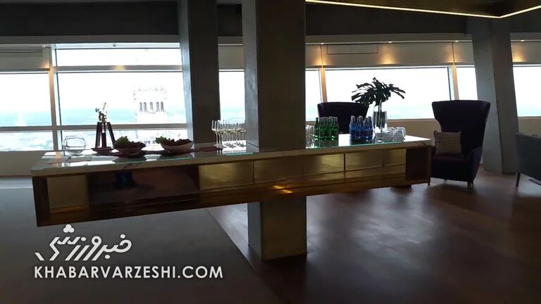 تصاویر آپارتمان مدرن ستاره بایرن در لهستان/ سینمای اختصاصی، زمین گلف و اتاق موسیقی برای لوا