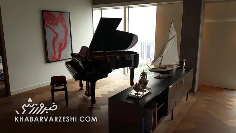 تصاویر آپارتمان مدرن ستاره بایرن در لهستان/ سینمای اختصاصی، زمین گلف و اتاق موسیقی برای لوا