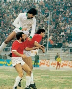 پرواز عجیب مهاجم پرسپولیسی بالای سر مدافعان!/ ادعای داور؛ زیر این استوک فنر کار شده است!