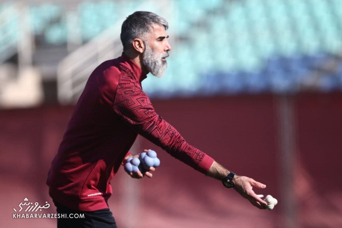 عکس| تمرینات ویژه گلر پرسپولیس/ چالش روزانه لک با عینک مخصوص