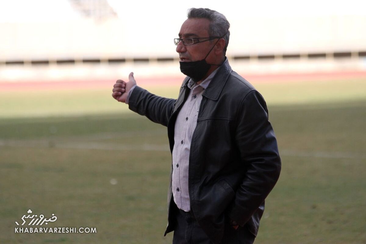 جواب پرسپولیسی‌ها را در زمین می‌دهیم/ باید نشان دهند در زمین هم توانایی دارند یا نه!