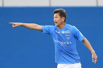 مسن‌ترین فوتبالیست های جهان/ یک ژاپنی مسن‌تر از بوفون و زلاتان!