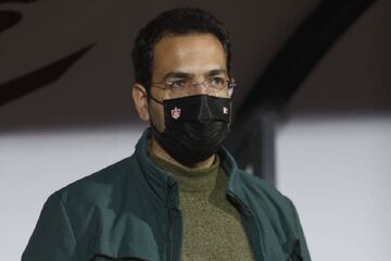 طعنه مدیر رسانه‌ای پرسپولیس به سرمربی استقلال/ فرهاد جریمه می‌شود؟