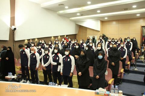 مراسم بدرقه تیم ملی زنان ایران برای حضور در جام ملت‌های آسیا (25 دی 1400)