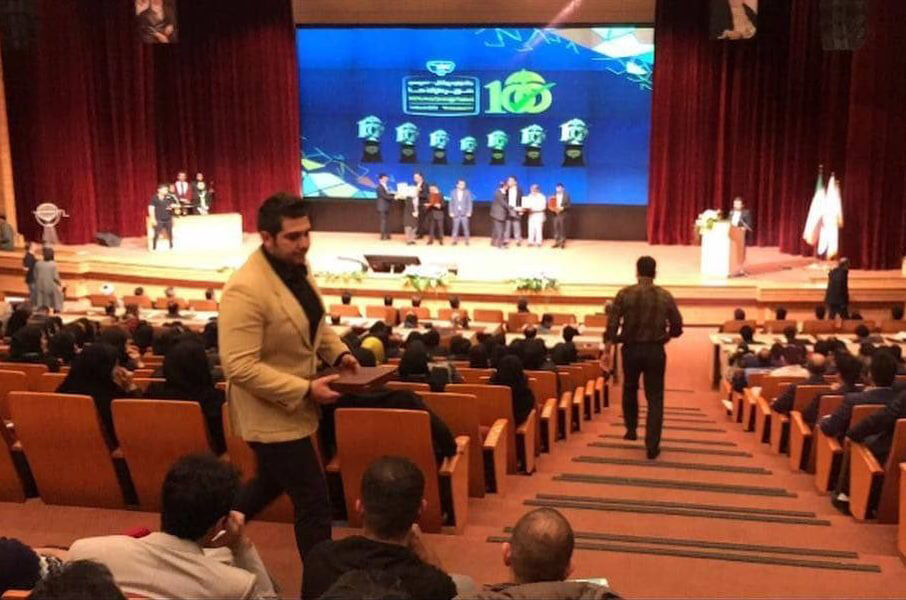 تجلیل از محمد رئیسی در جمع مدیران برتر فروش کشور +تصویر