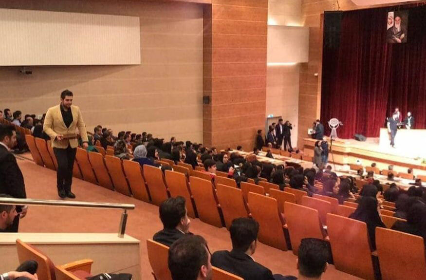 تجلیل از محمد رئیسی در جمع مدیران برتر فروش کشور +تصویر