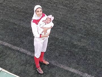 ببینید| الهام فرهمند و دخترش آرنیکا پاپی سوژه عکاسی در هند