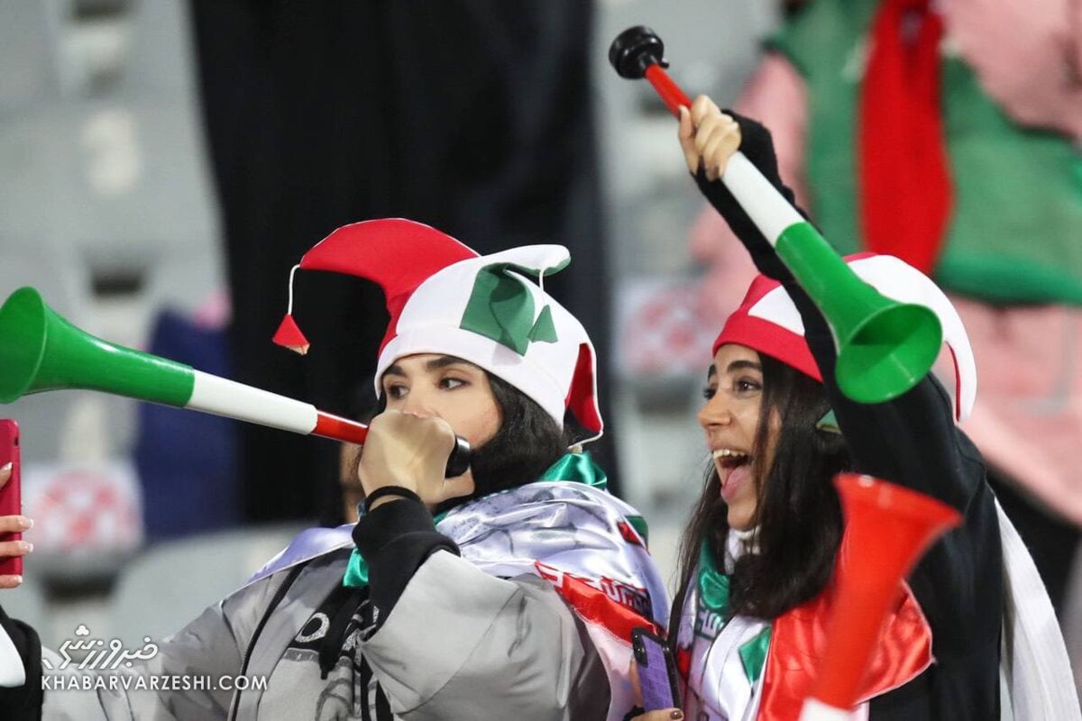 ویدیو| شادی بانوان حاضر در ورزشگاه پس از صعود تیم ملی به جام جهانی