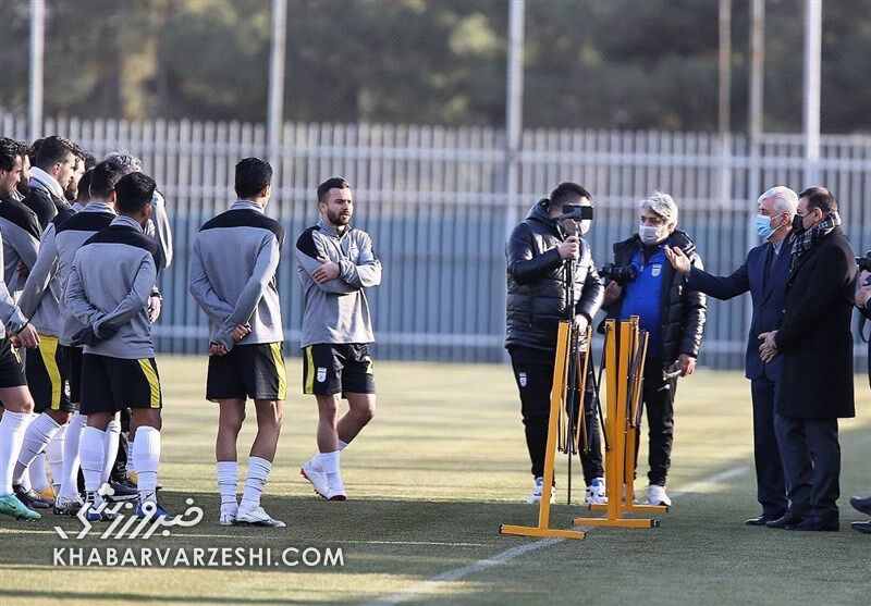 بازگشت نوراللهی و گفت‌وگوی صمیمانه وزیر ورزش با ملی‌پوشان