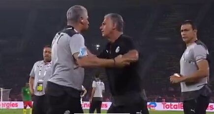 ویدیو| اخراج کارلوس کی روش در دیدار کامرون - مصر