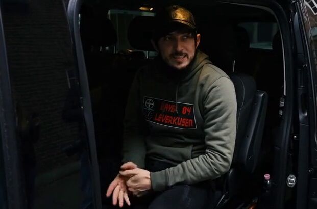 ویدیو| حواشی روز اول حضور سردار آزمون در بایرلورکوزن