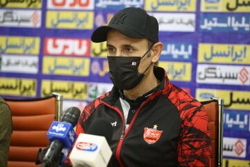 گل‌محمدی: بعید می‌دانم بازیکنی جذب کنیم/ یک پرسپولیسی از جمع ما جدا شد