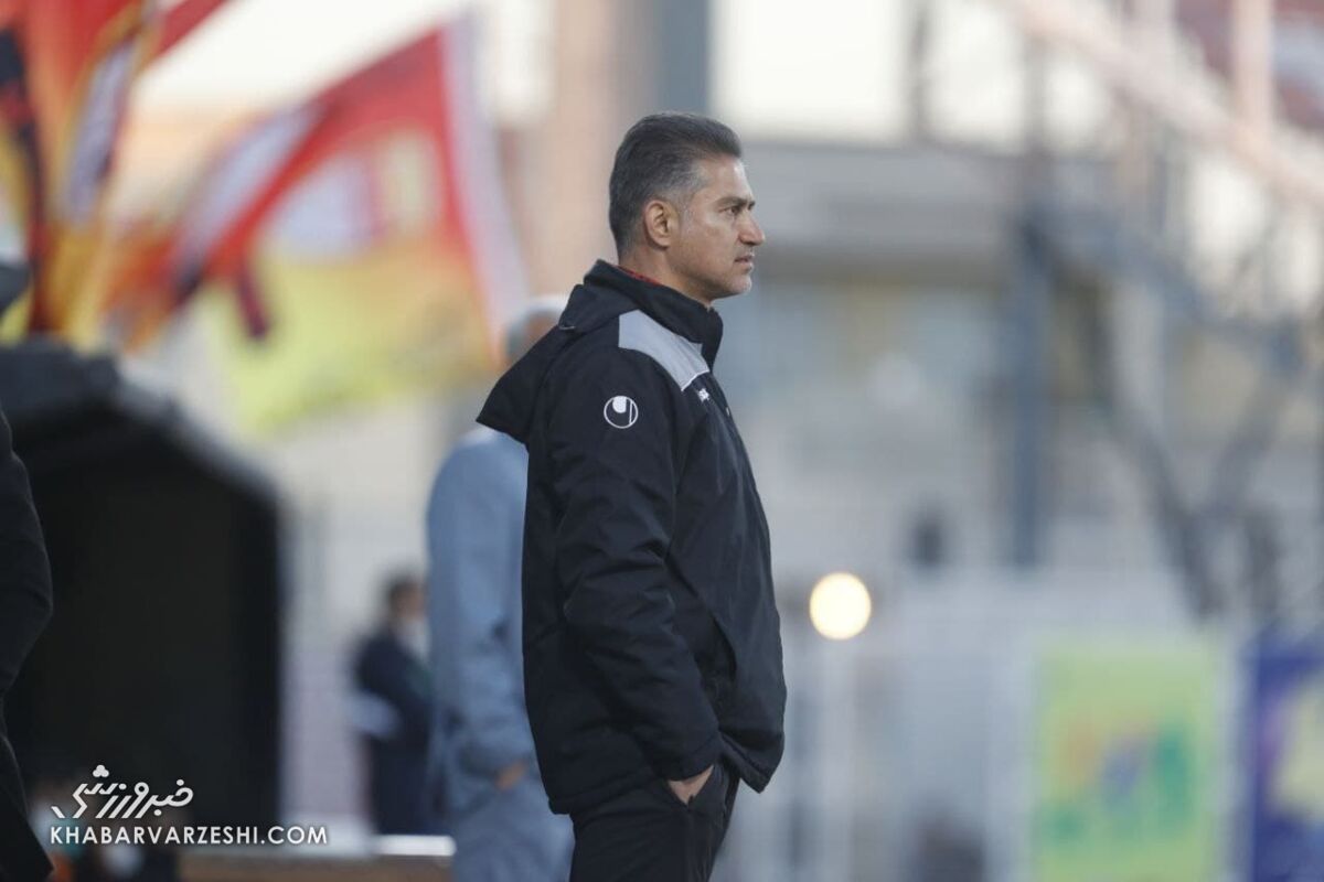 مربی پرسپولیس بعد از اخراج به جایگاه خبرنگاران رفت!