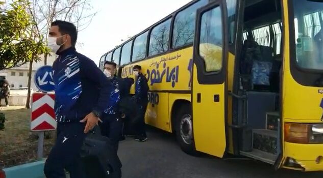 ویدیو| ورود کاروان پیکان به ورزشگاه پاس برای دیدار با استقلال