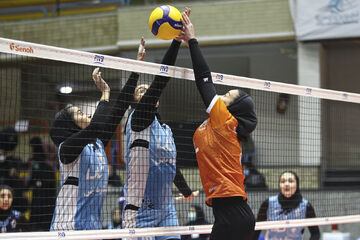 صعود سایپا به فینال والیبال زنان/ کار اصفهانی‌ها به بازی سوم کشید