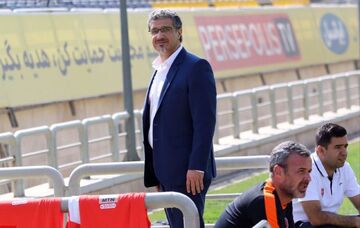 پرسپولیس با یک تساوی بحرانی نمی‌شود/ استقلال امتیاز از دست می‌دهد/ صبوری هوادارن به قهرمانی می‌انجامد