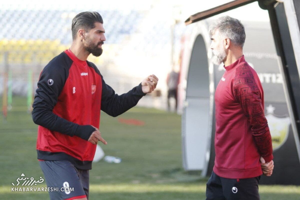 اتفاقی در پرسپولیس که از چشم همه دور ماند/ این بازیکن پرسپولیس با دست شکسته بازی می‌کند!