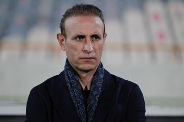 عکس| گل‌محمدی بهترین مربی ماه لیگ برتر شد