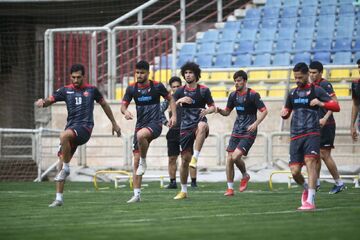 چه کسی شماره تلفن منتقد پرسپولیسی‌ها را بلاک کرد؟/ تاوان انتقادهای شدید از دروازه‌بان پرسپولیس