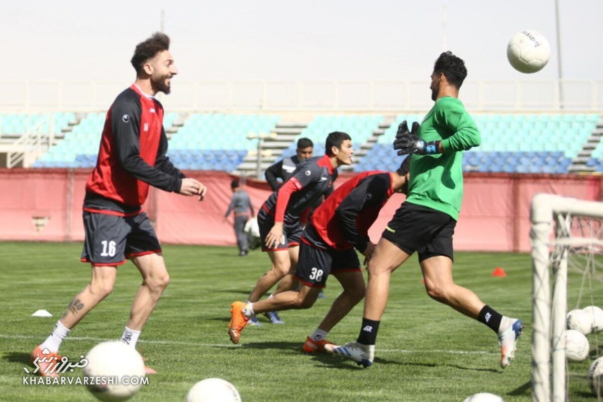 تمرین مهیج پرسپولیسی‌ها پیش از سفر به آبادان