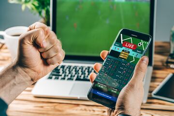 تبلیغ سایت شرط‌بندی توسط گزارشگر تلویزیون!