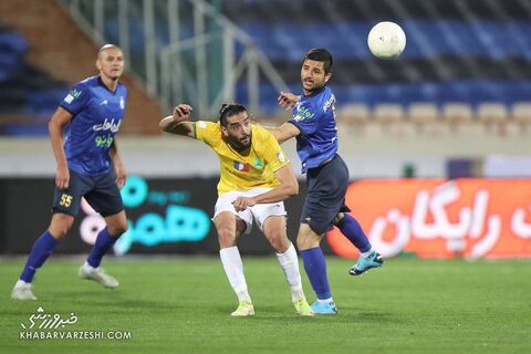 شروین بزرگ؛ استقلال - صنعت نفت