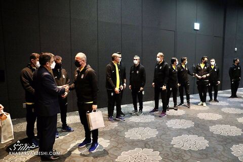 حضور سفیر ایران در اردوی تیم ملی در کره‌جنوبی (2 فروردین 1400)