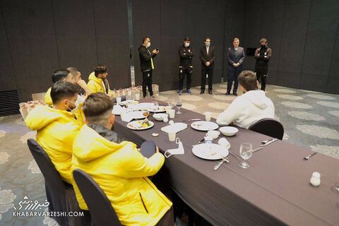 حضور سفیر ایران در اردوی تیم ملی در کره‌جنوبی (2 فروردین 1400)