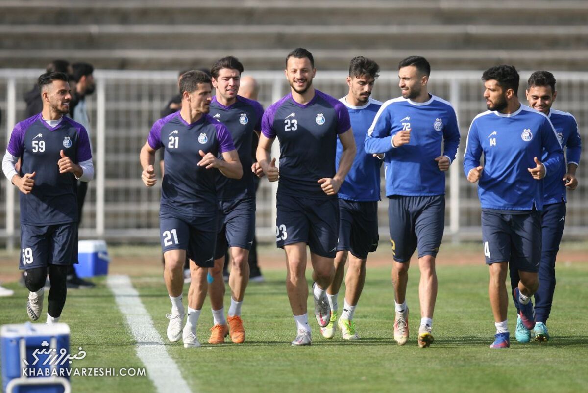 این هجمه ها علیه مدافع استقلال مغرضانه بود/ از دیدن علی دایی به ایرانی بودنم افتخار کردم/ استقلال باز هم پیکان را می برد