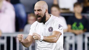 ستاره‌ای که حرف پدرش را تکذیب کرد/ هرچه گفته اشتباه است!