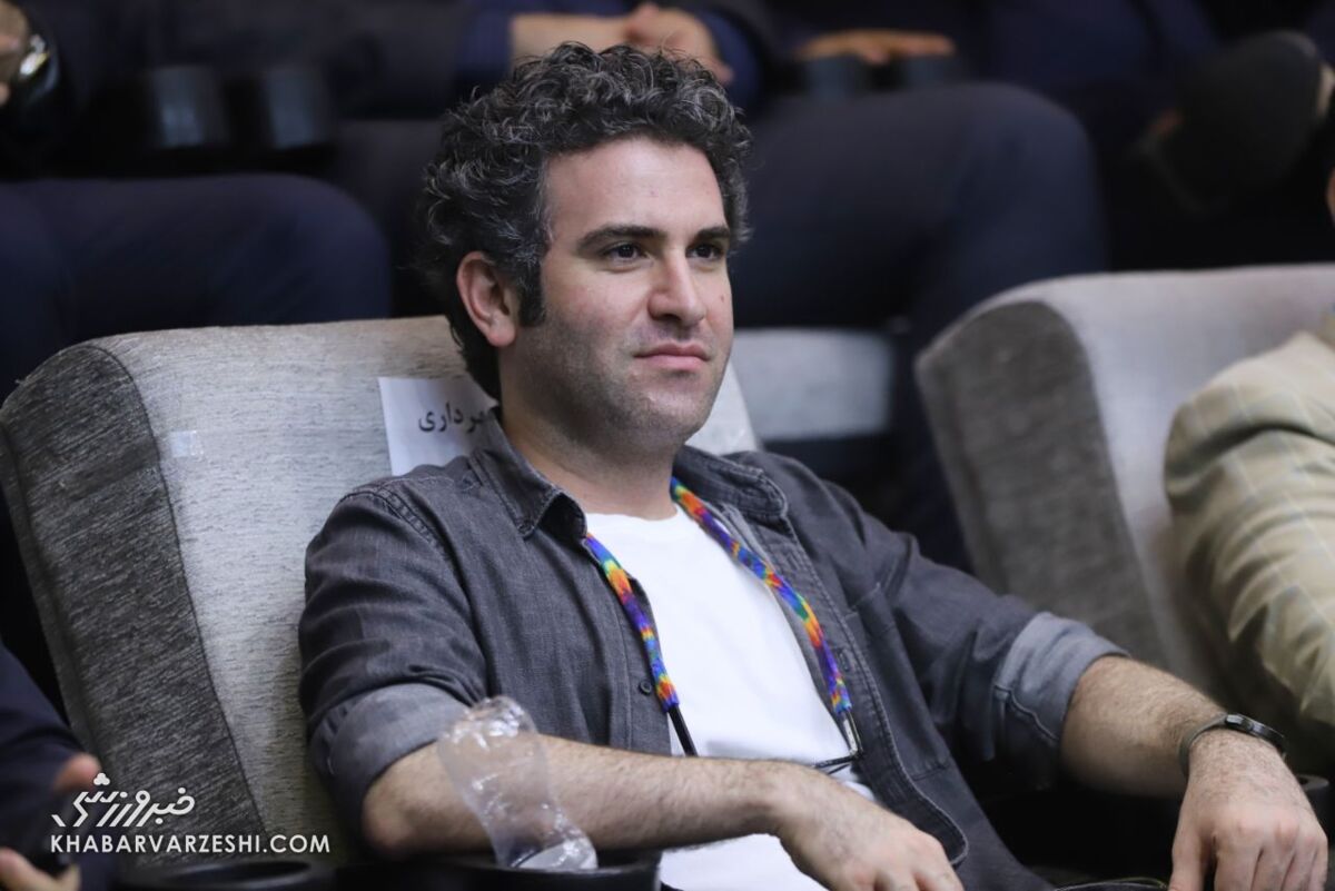 خوشوبش حدادی با مدافع استقلال/ ستاره سینما هم به دیدن فینال لیگ برتر بسکتبال آمد
