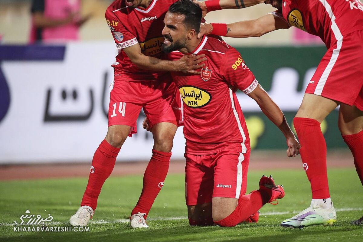 رقم قرارداد مهاجم پرسپولیس مشخص شد/ دریافتی عجیب گلزن‌ترین بازیکن لیگ 