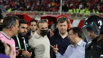 گل‌محمدی خودش مشتاق سنگ خوردن بود!/ به او قبل از بازی هشدار داده بودیم/ با حساسیت‌ها و تعصبات هواداران تراکتور نباید درگیر شد!